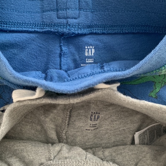 GAP bundle - Size 2 YR - 4 Shirts + 3 Shorts - Picture 13 of 15